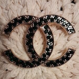 Green and Gold Tone Brooch